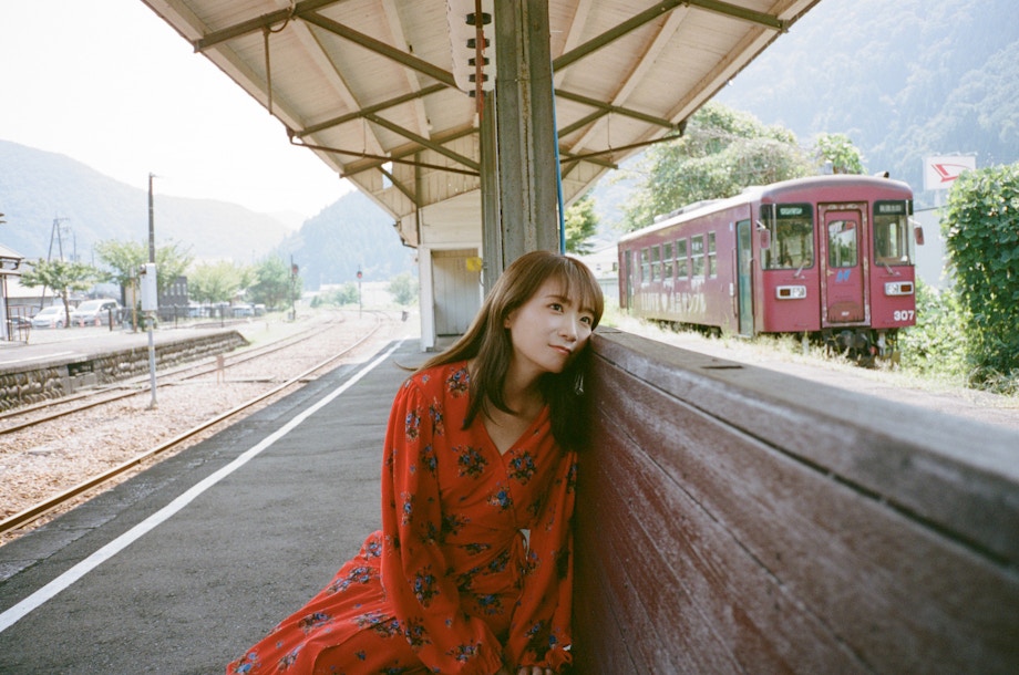 Akimoto Manatsu Official Site